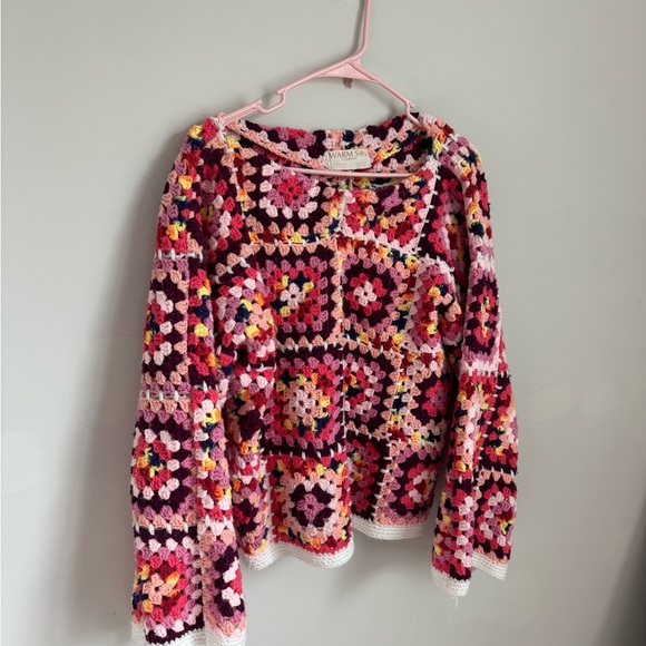 Gorgeous handmade bell sleeve grandma square pullover sweater - Picture 2 of 9